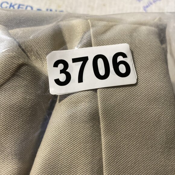 IZOD Golf Pants 36x32 Beige/Tan Fits (36x29) Performance Outdoors Pleated - Picture 9 of 9